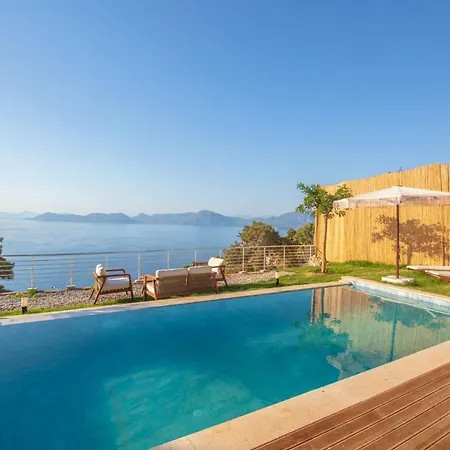 Villa La Luna Faralya 11 *